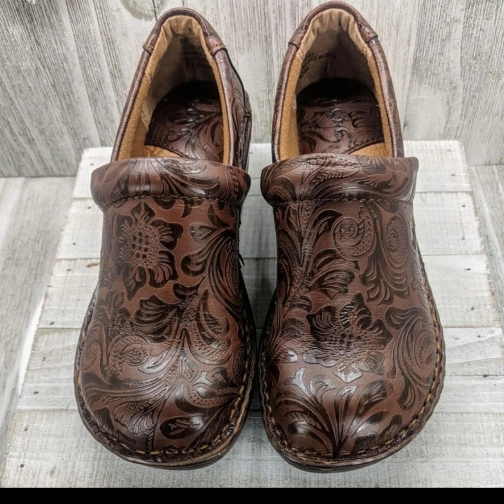 BOC Nurses Shoes